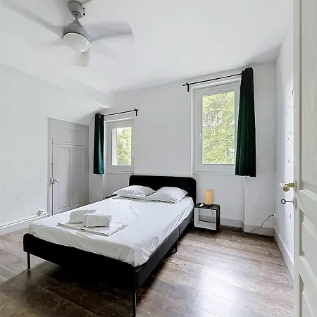Vue Stade Philippe Marcombre 5 Pers 128 Liberation B Apartment