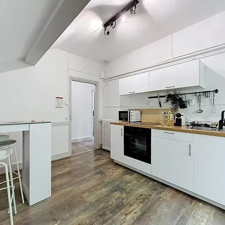 Apartment Vue Stade Philippe Marcombre 5 Pers 128 Liberation B